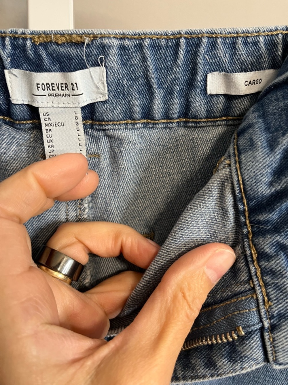 Forever 21 Premium Light Blue Wash Denim Cargo Jeans - Picture 2 of 7
